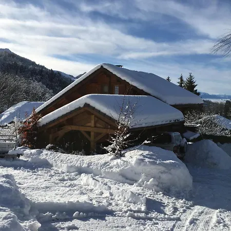Le De Doucy Bardet Bed & Breakfast